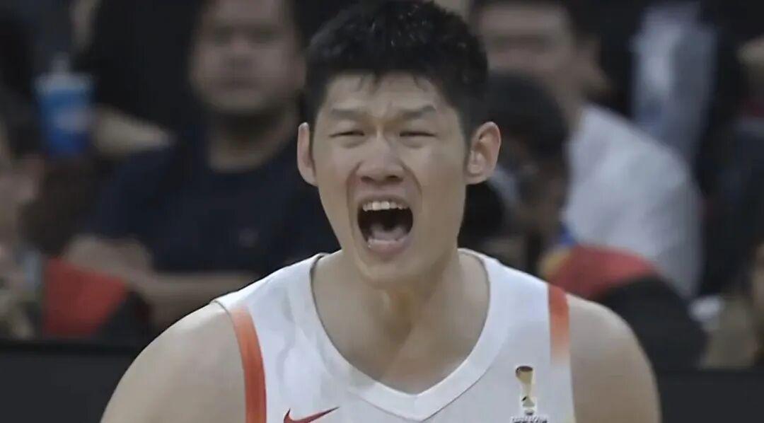 开云官网APP-半场结束，中国男篮暂时落后