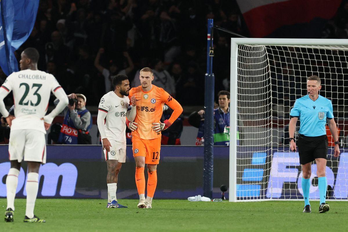 开云官方平台-切尔西客场崩盘！门将致命失误导致溃败，欧冠希望彻底渺茫